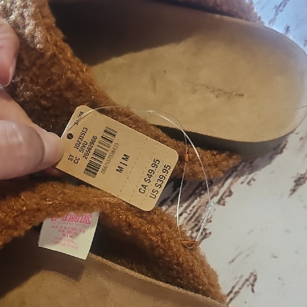 Victoria's Secret Brown Slippers - Picture 4 of 7